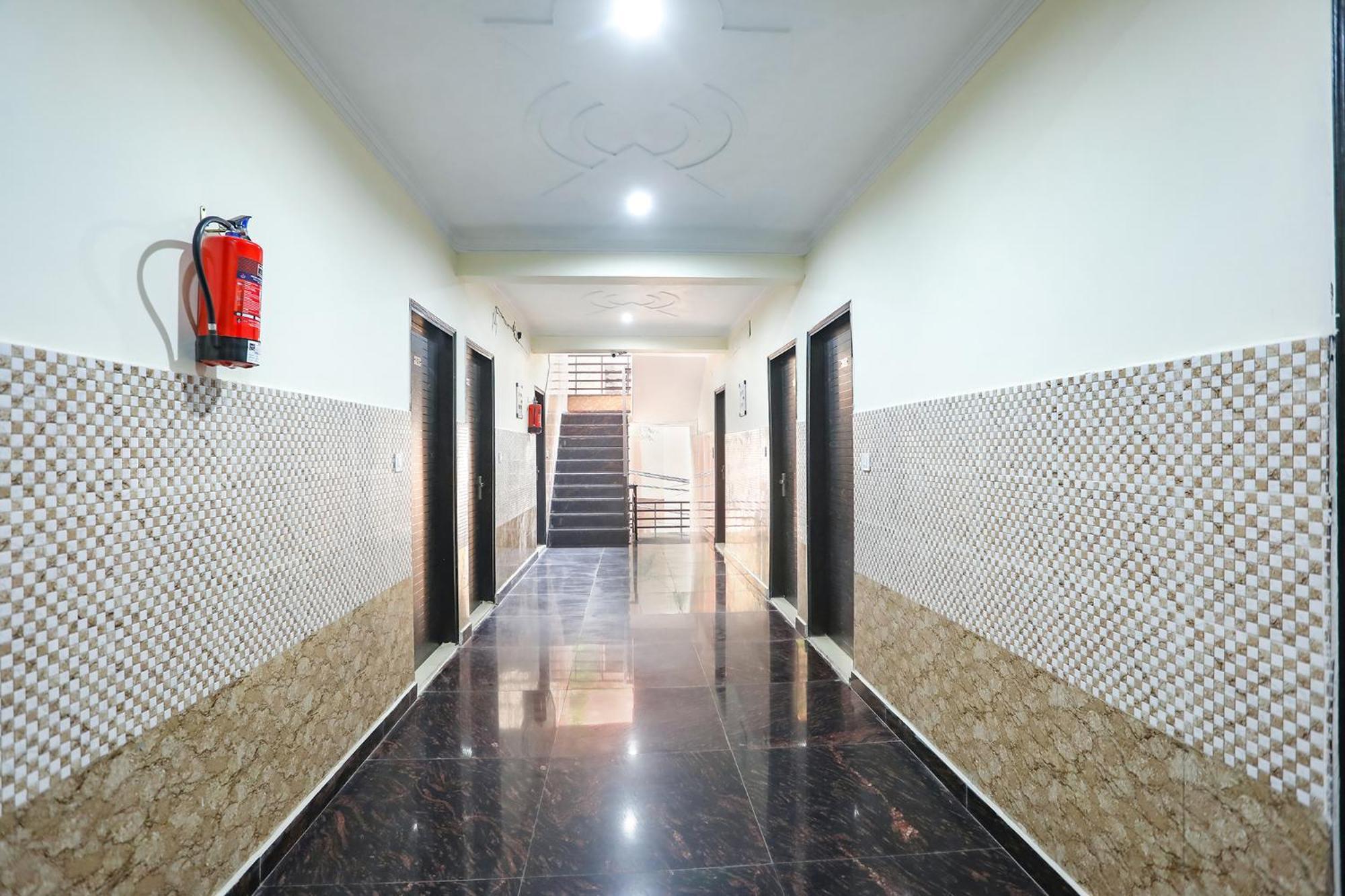 Fabexpress Asp Royal Residency Inn- Janakpuri Delhi  Ngoại thất bức ảnh
